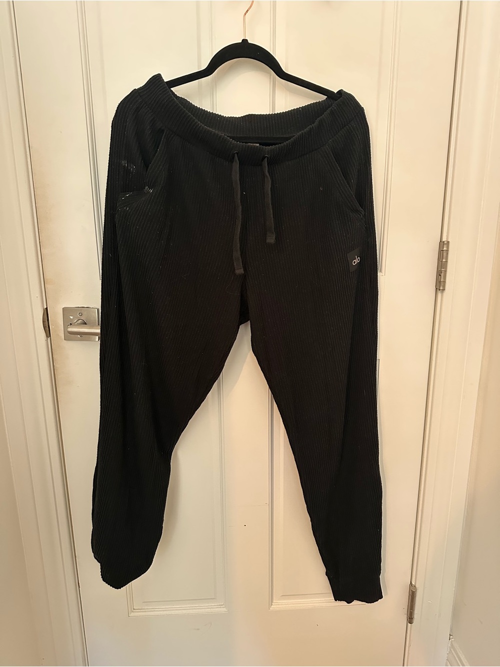 ALO Yoga Black Corduroy Ribbed Women’s Drawstring Pants